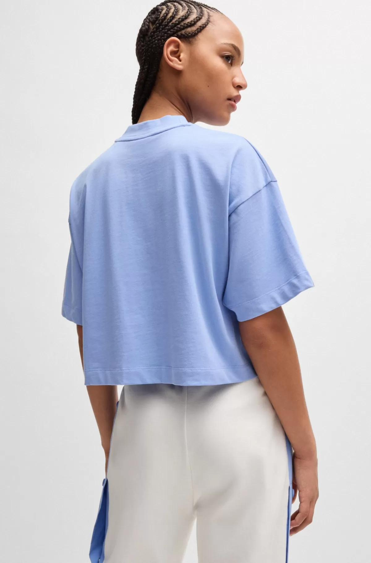 HUGO BOSS Afkortet T-shirt I Bomuldsjersey Med Logobadge Lyseblå New