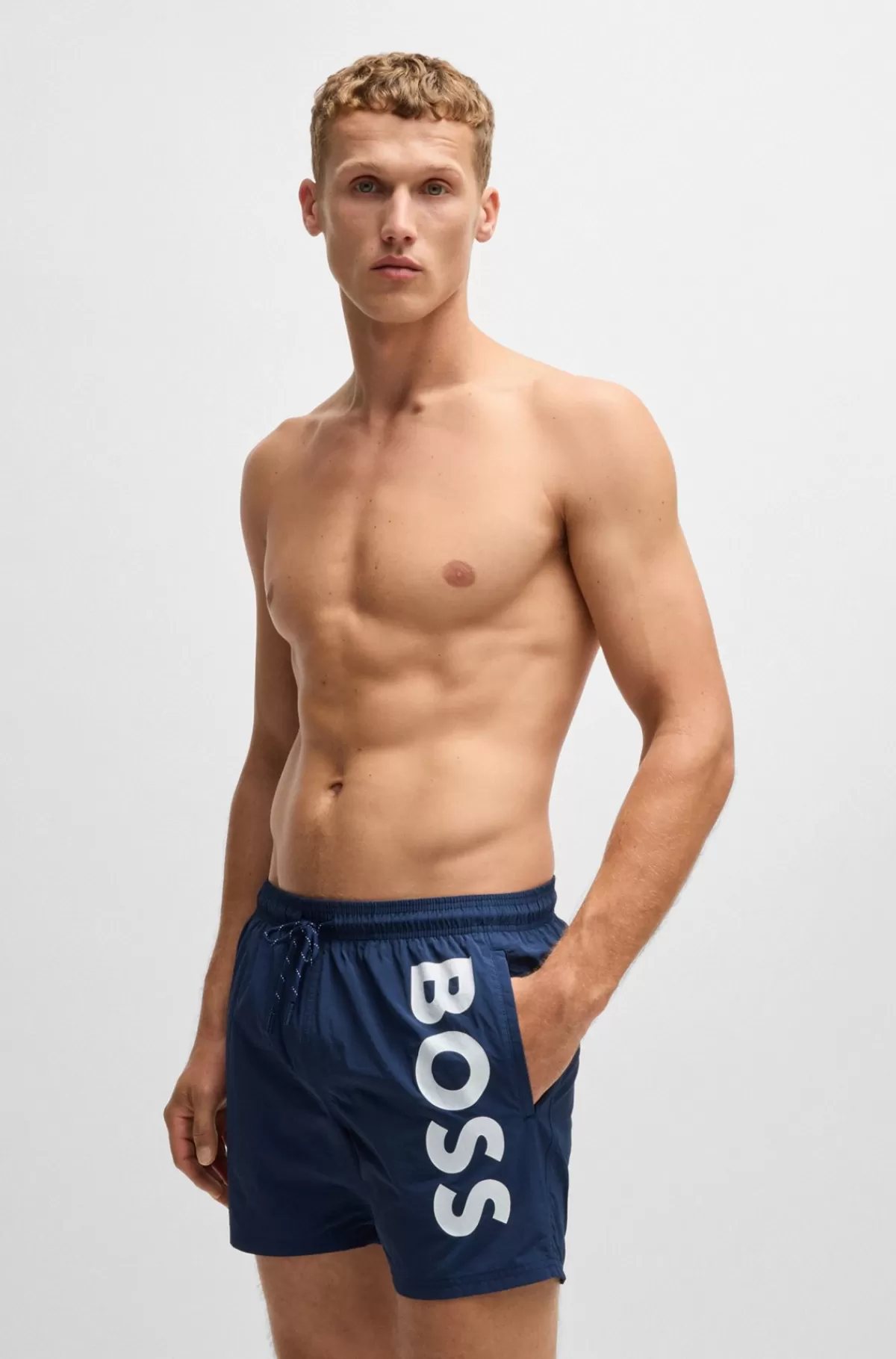 HUGO BOSS Badeshorts I Hurtigtørrende Stof Med Logo I Kontrastfarve Mørkeblå Shop