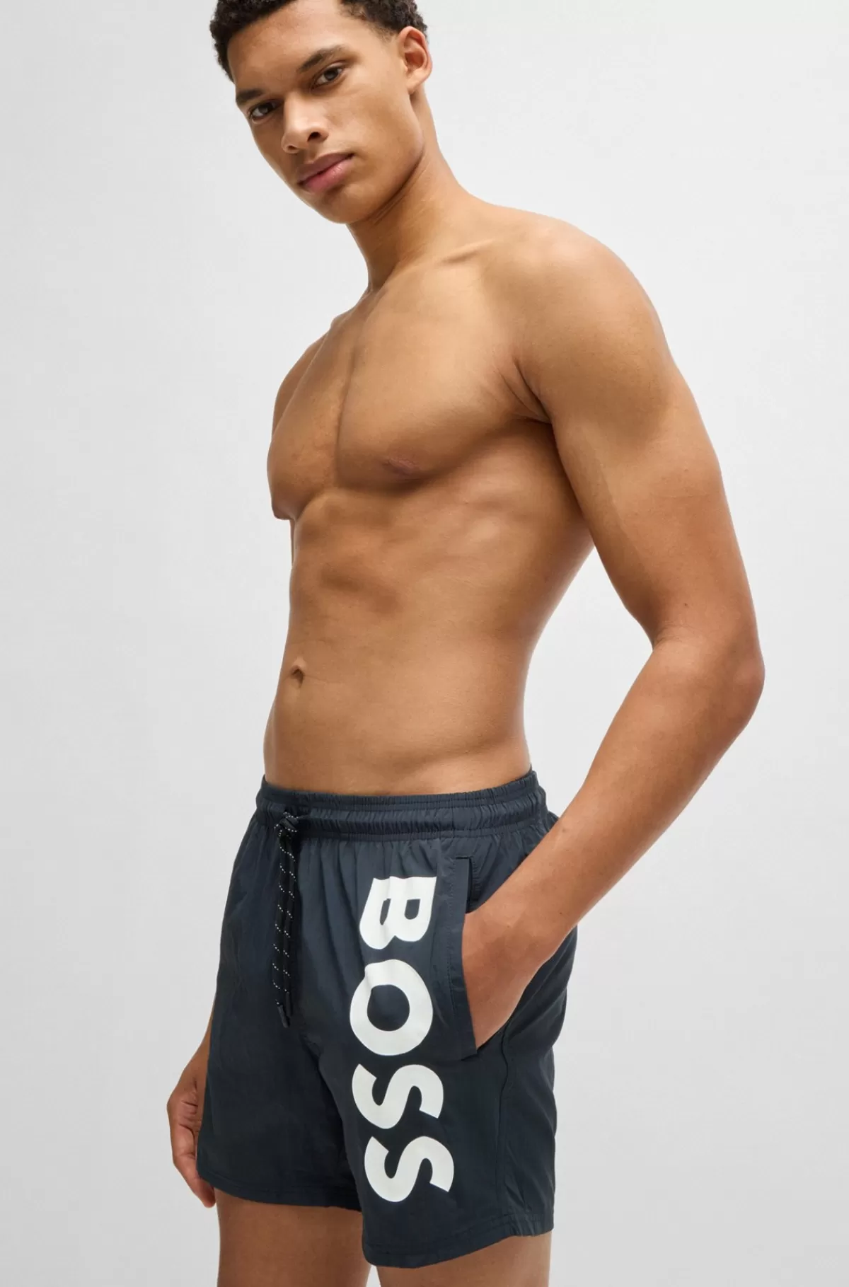 HUGO BOSS Badeshorts I Hurtigtørrende Stof Med Logo I Kontrastfarve Sort Shop