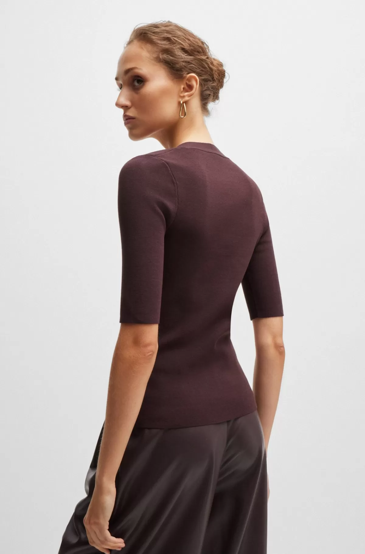 HUGO BOSS Finstrikket T-shirt Med Afkortede ærmer Og V-hals Mørkerød Outlet