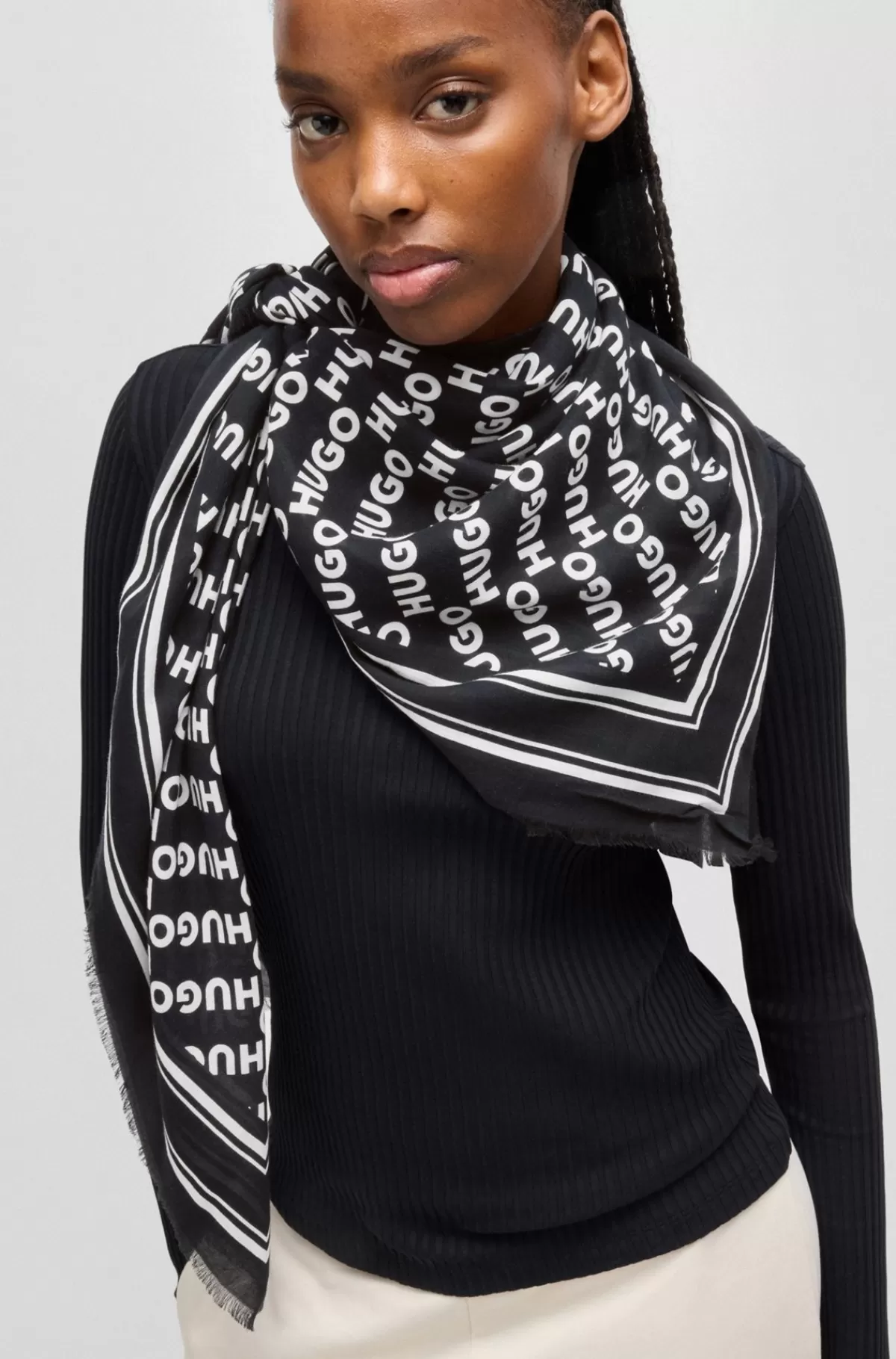 HUGO BOSS Firkantet Tørklæde Med Logoprint Og Frynset Kant Sort mønstret Best