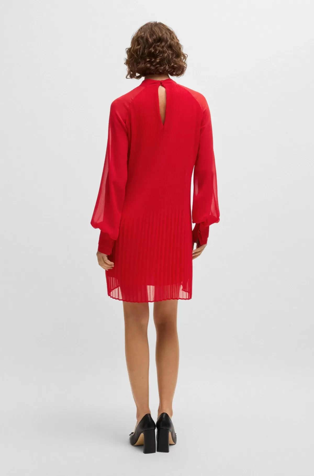 HUGO BOSS Kjole Med Høj Hals Og Plisseringer Samt Transparente ærmer Rød Fashion