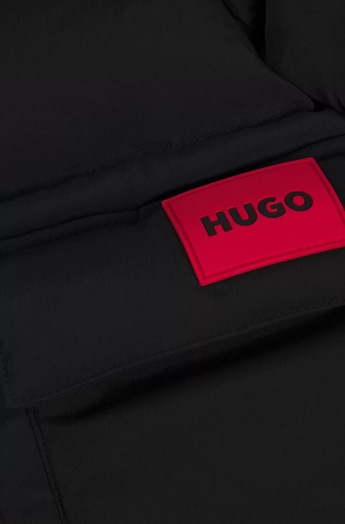 HUGO BOSS Lang Dunjakke Til Børn Med Rødt Logomærkat Sort Cheap