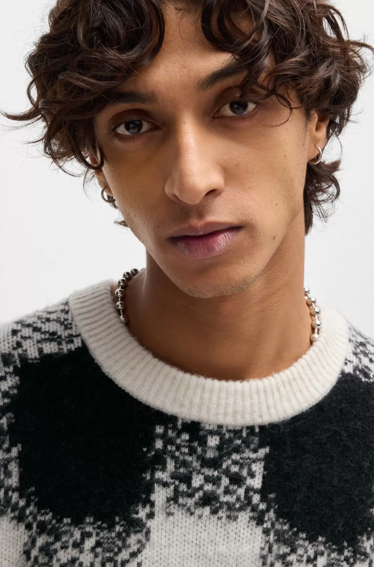 HUGO BOSS Oversize Sweater Med Jacquardstrikket Ternet Mønster Hvid/sort Clearance