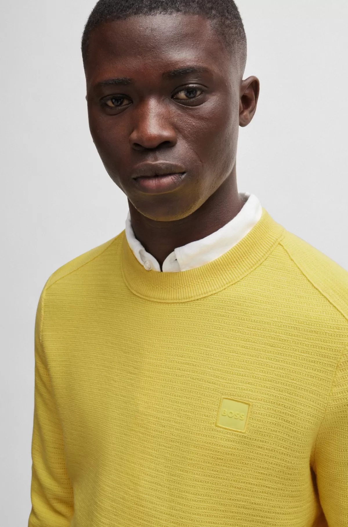 HUGO BOSS Sweater Med Rear Fit I Bomuldskashmir Og Med Logomærke Gul Fashion