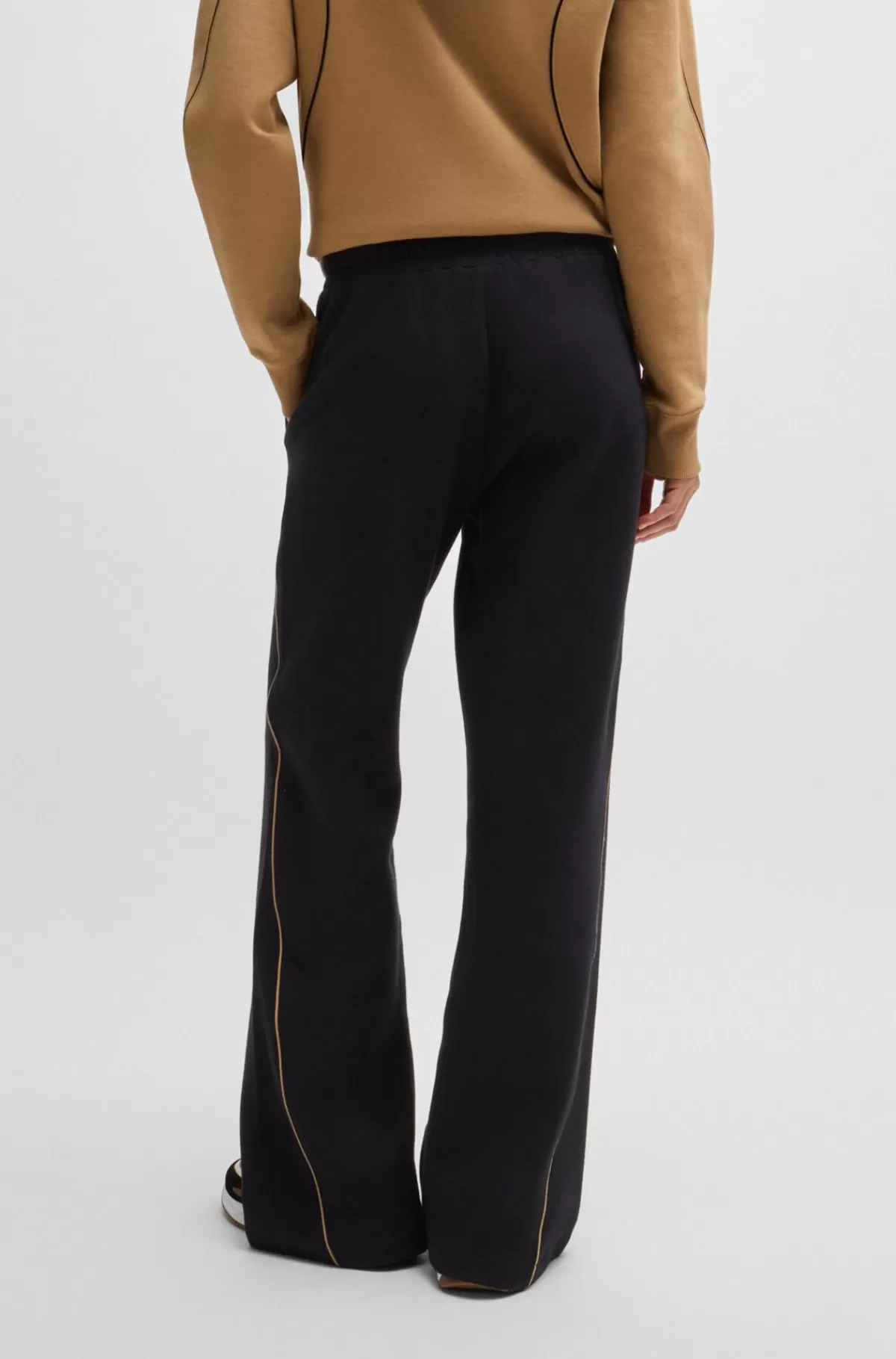 HUGO BOSS Tracksuit-bukser I Bomuldsblanding Med Paspolering Langs Benene Sort Flash Sale