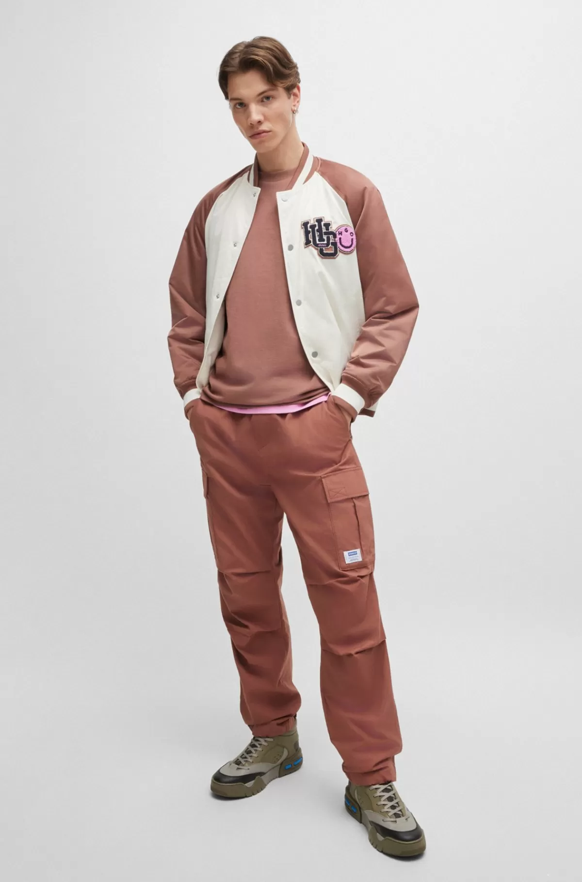 HUGO BOSS Vandskyende Bomberjakke Med Varsity-inspireret Logomærke Naturlig Sale